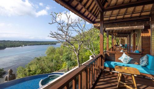 Wooden Lodge with Sea View with Daily Afternoon Tea