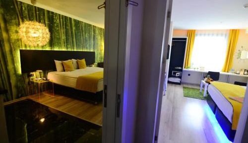 Connecting Suite