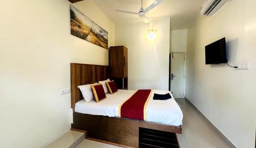 Deluxe Double Room with Balcony