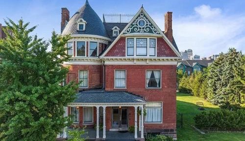 Seven-Bedroom House