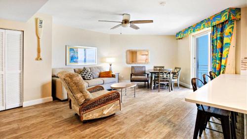 Two-Bedroom Apartment with Ocean View