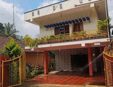 Three-Bedroom Holiday Home 