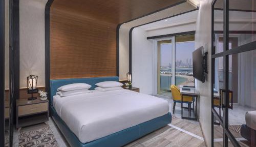King Room with Balcony