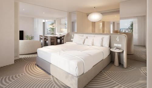 Junior King Suite with View
