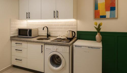 Two-Bedroom Deluxe Apartment