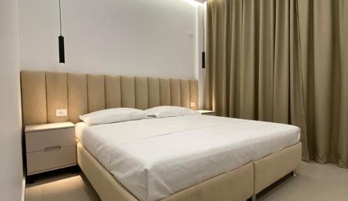 Deluxe Double Room with Side Sea View