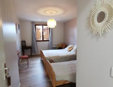 Triple Room with Mountain View