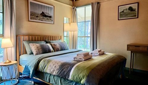 Emberpine Cottage (1Queen+2Twins)SPA & WoodStove
