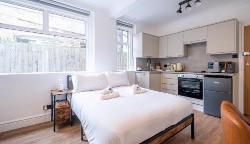 Studio Apartment