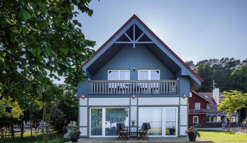 Apartment with Lake View
