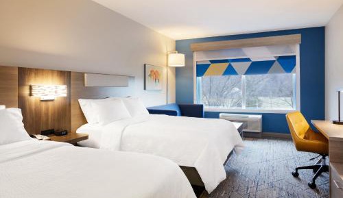 Suite with Two Queen Beds - Communications Accessible