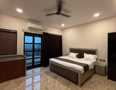 Deluxe Double Room with Balcony