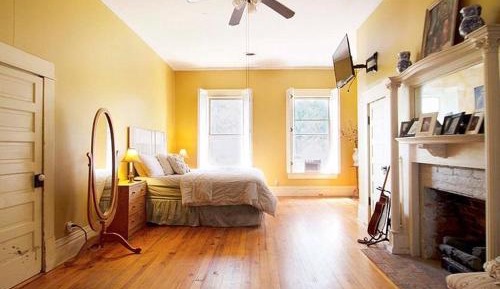 Deluxe Room (2 Adults + 1 Child)