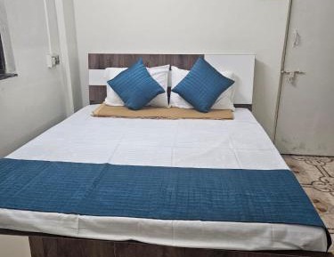 Double Room with Shared Bathroom