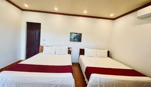 Quadruple Room with Mountain View