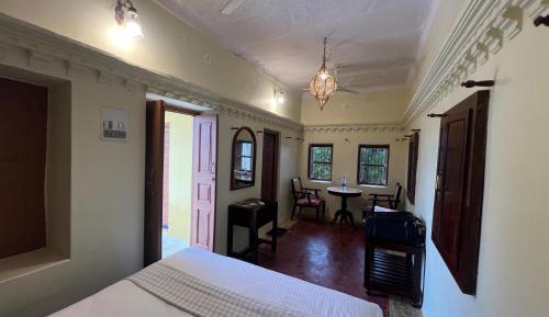 Queen Room with Balcony
