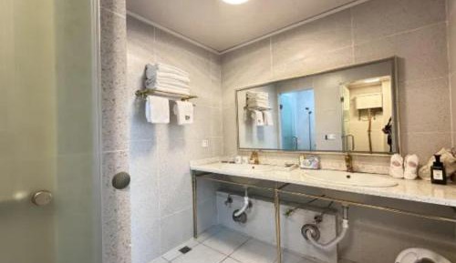 Deluxe Family Suite