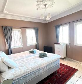 Large Double Room