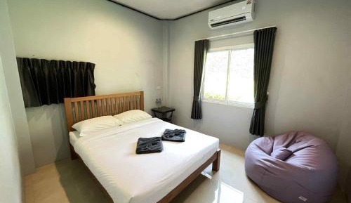 Double Room with Shared Bathroom