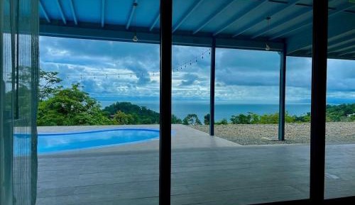 One-Bedroom Apartment with Sea View