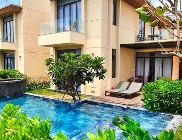 Villa - Beach Front