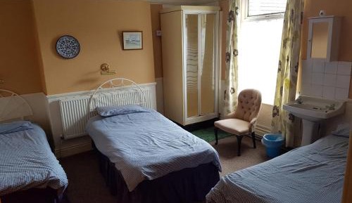 Deluxe Family Room