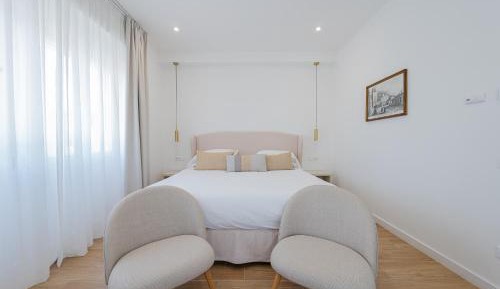 Deluxe King Suite