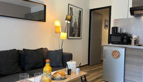 Deluxe Apartment