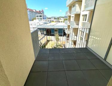 One-Bedroom Apartment with Balcony
