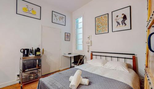 Studio Apartment