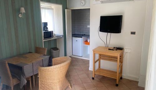 One-Bedroom Apartment with Garden View