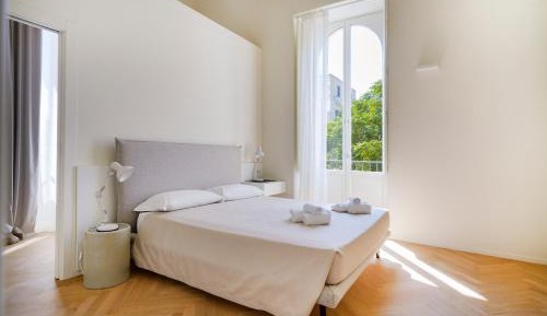 One-Bedroom Apartment with Sea View and Terrace