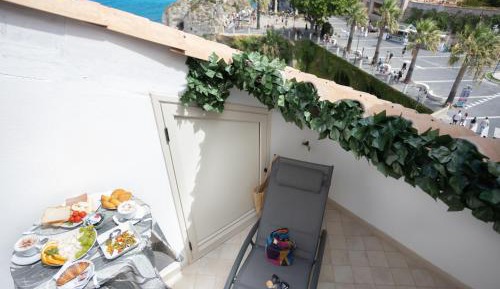 Double Room with Terrace