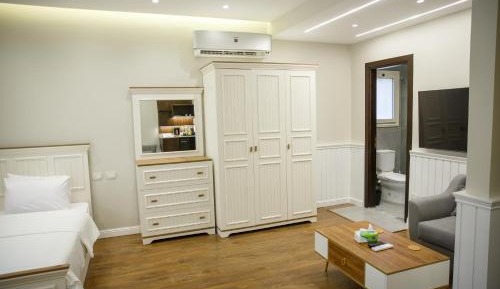 Large Twin Room