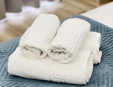 Deluxe Double Room with Side Sea View