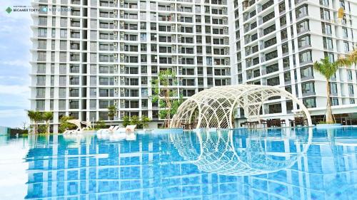Two-Bedroom Apartment with Balcony