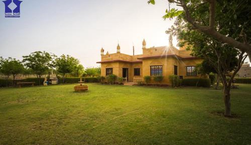 Bungalow with Garden View