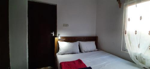 Two-Bedroom Apartment with Sea View