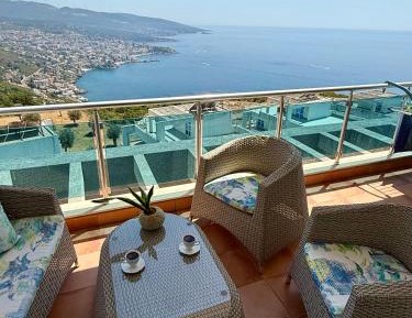 Two-Bedroom Apartment with Terrace and Sea View