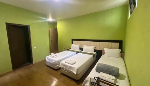 Basic Triple Room