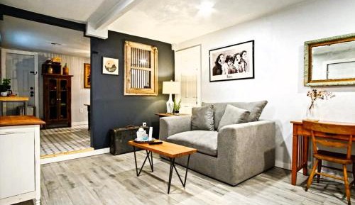 One-Bedroom House