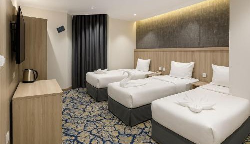 Deluxe King Room