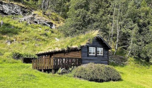 One-Bedroom Holiday Home