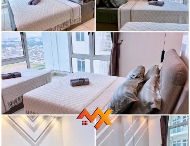 Three-Bedroom Apartment with Balcony