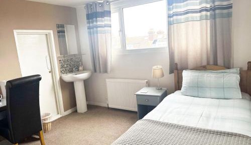 Single Room with Private Bathroom