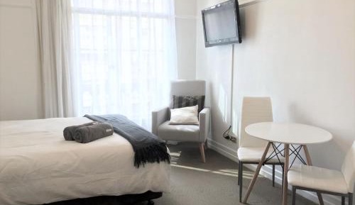 Studio Apartment