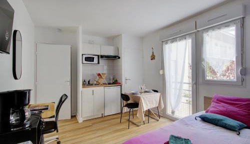 One-Bedroom Apartment