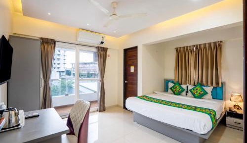 Standard Room with City View