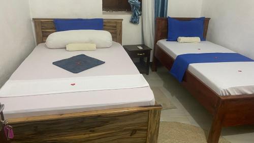 Twin Room with Shared Bathroom