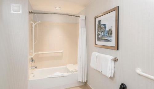 King Room with Sofa Bed and Adapted Tub - Mobility and Hearing Accessible